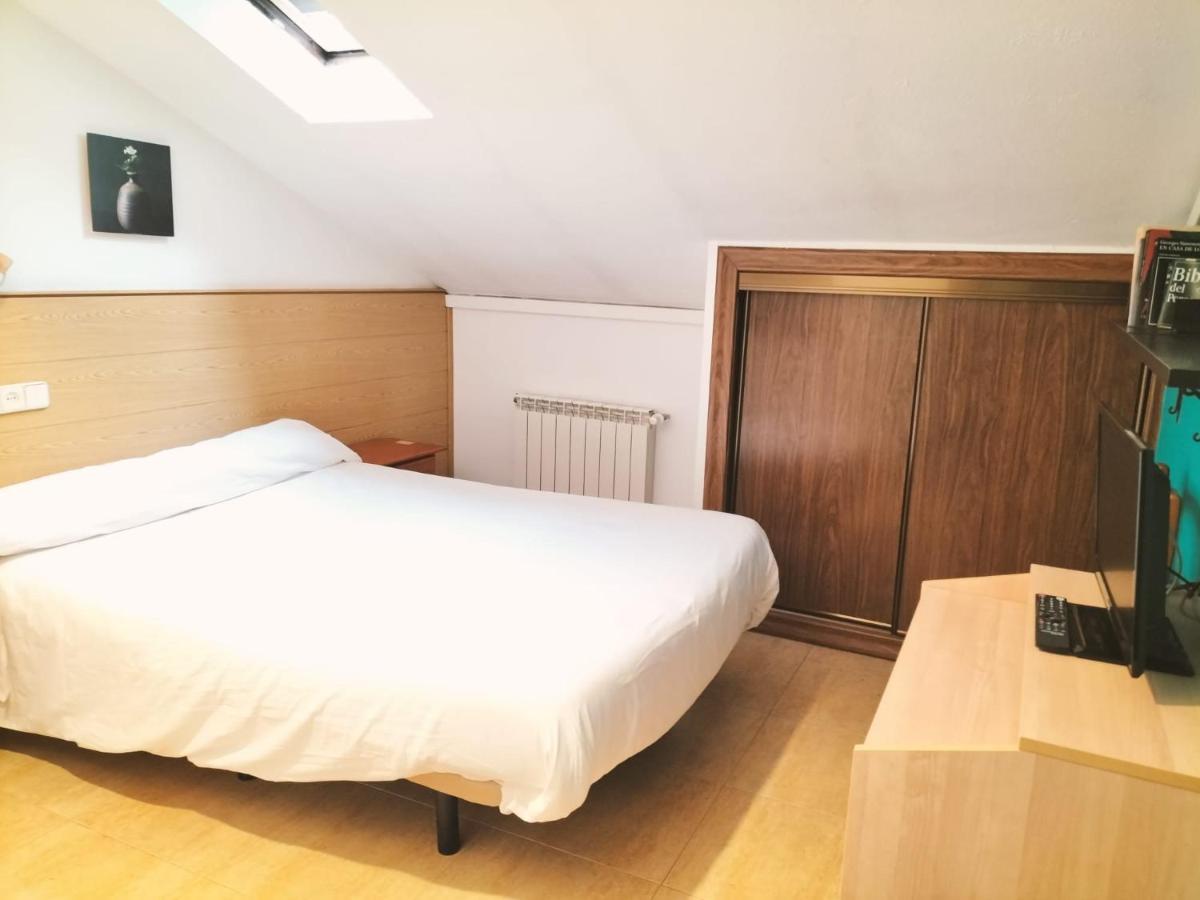 Hostal El Descanso Madrid Eksteriør billede