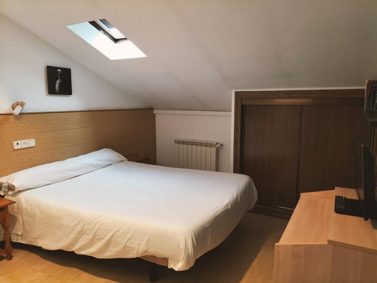 Hostal El Descanso Madrid Eksteriør billede