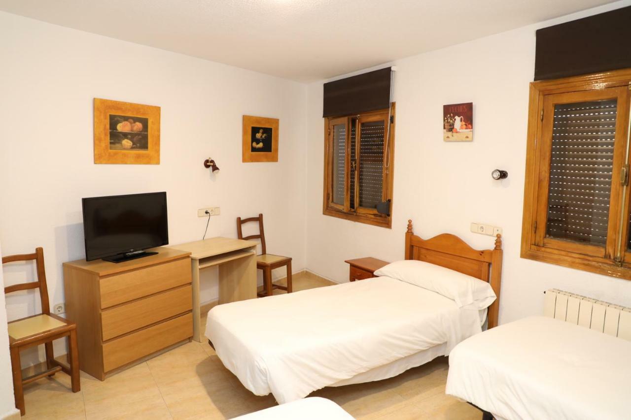 Hostal El Descanso Madrid Eksteriør billede