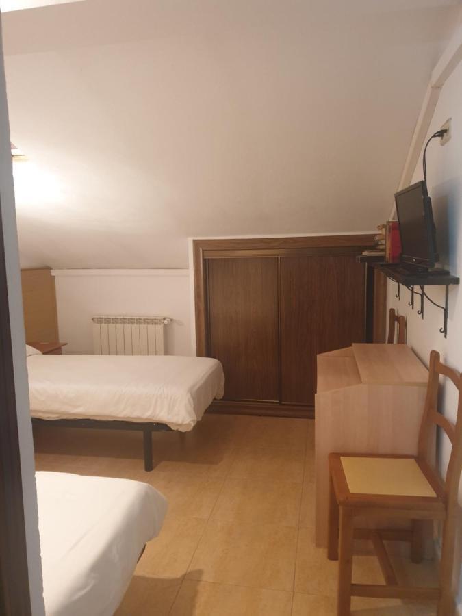 Hostal El Descanso Madrid Eksteriør billede