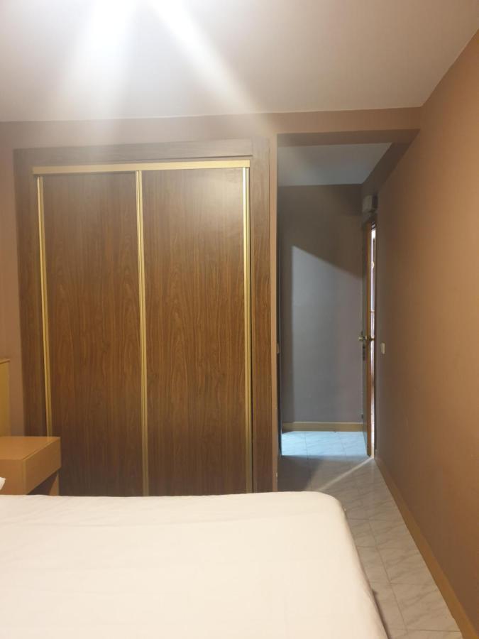 Hostal El Descanso Madrid Eksteriør billede